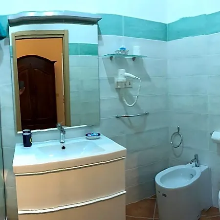 E Villamirella فندق